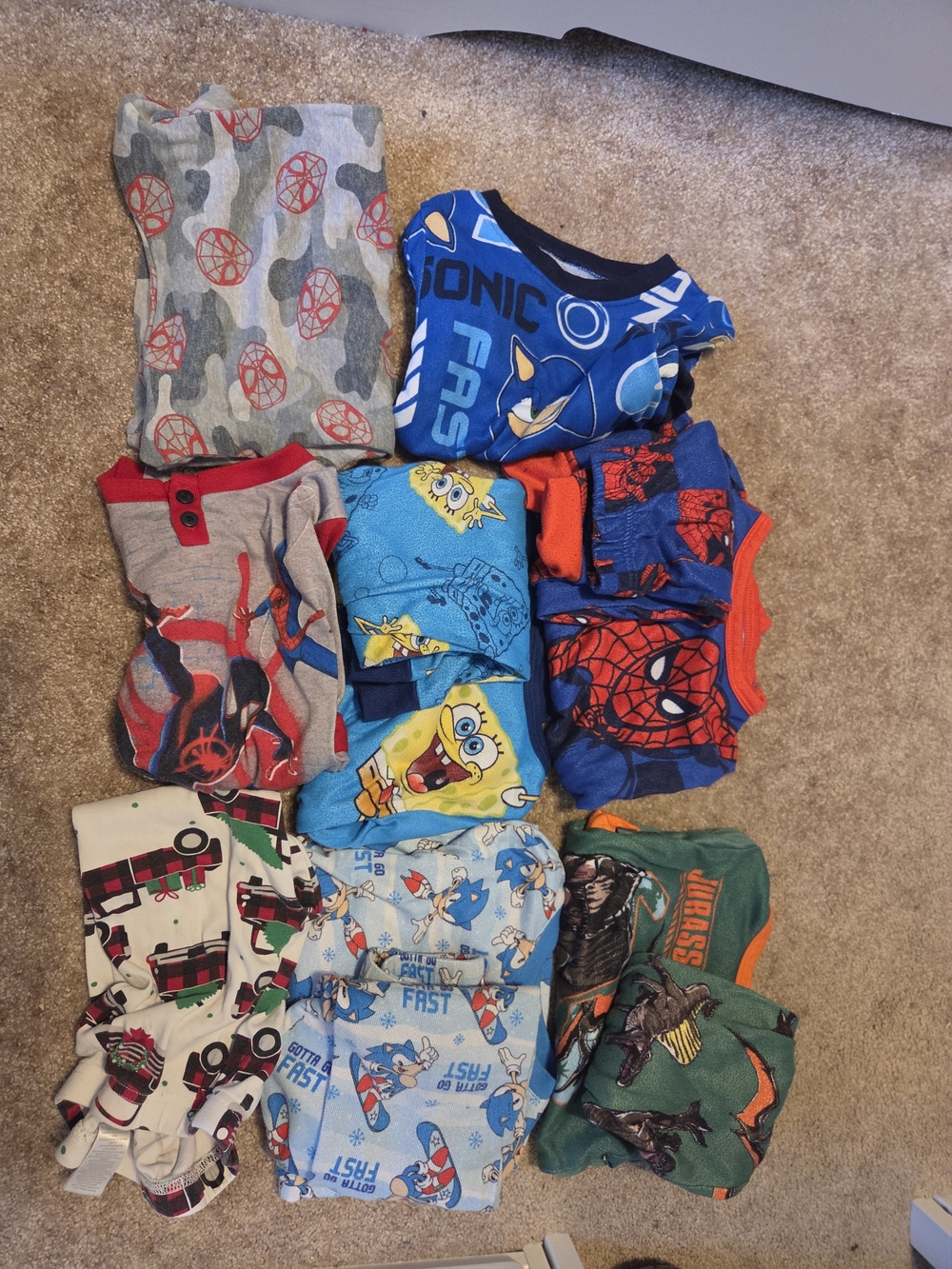 4 Size 6 Boys Pj Sets Plus Extras Sonic Spider Man Sponge Bob Jurassic Park